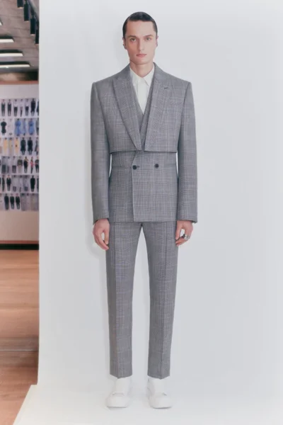 Look 9